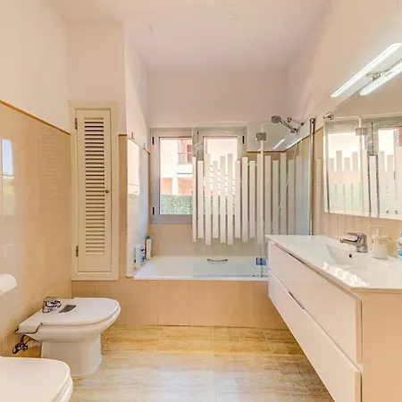 Deluxe Mallorca I Upmarket Location I Maria Bonaire I 4 Bedrooms I Close To The I * Alcudia (Mallorca)