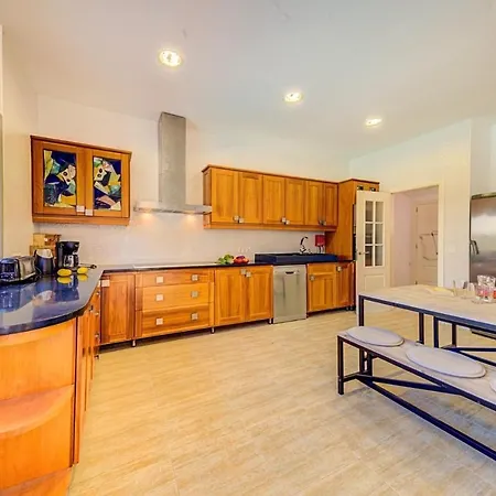 Villa Deluxe Mallorca I Upmarket Location I Maria Bonaire I 4 Bedrooms I Close To The I